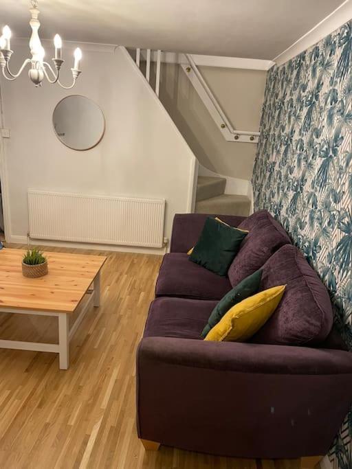 Stylish & Spacious 2 Storey, 3 Bed Apartment Gravesend Buitenkant foto